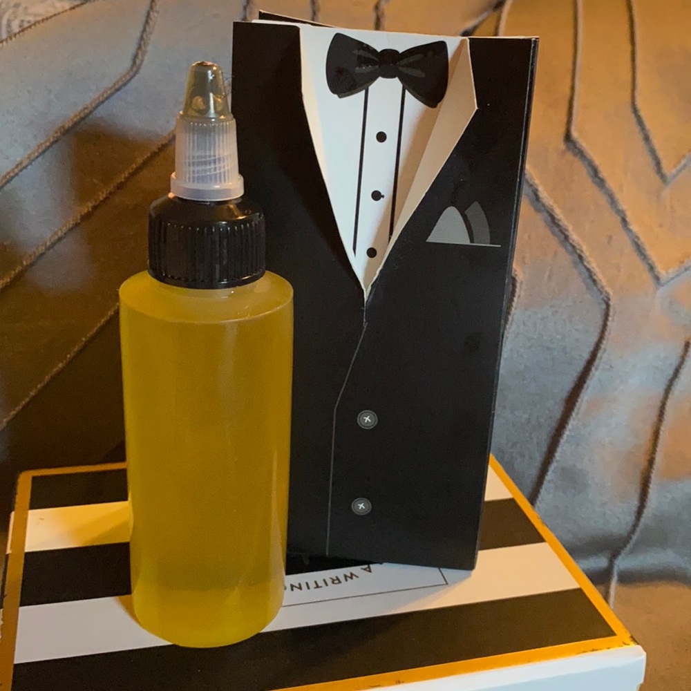 A Fashionable Affair Natural Beard Oil by: Lisa Johnson